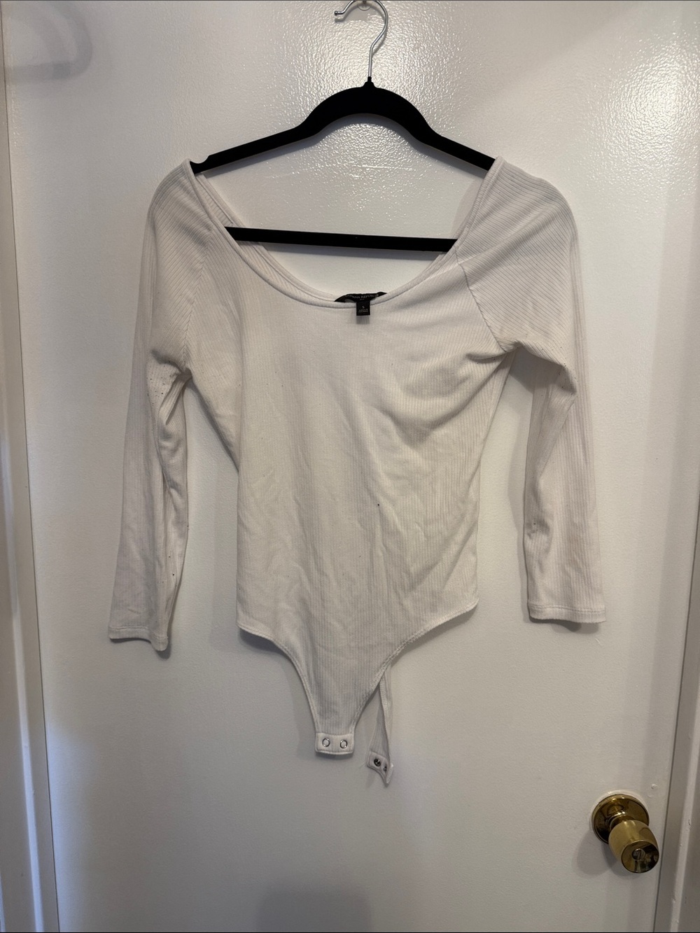 Banana Republic White Ribbed Scoop-Neck Long Sleeve Bodysuit
